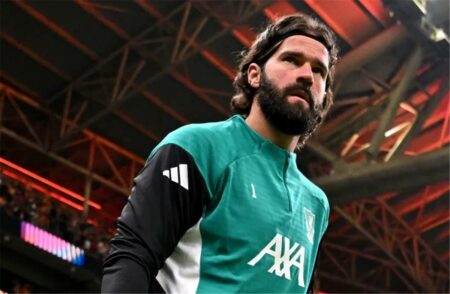 موقف أليسون بيكر من مباراة ليفربول ونوتينجهام فورست بعد عودته موقف أليسون بيكر من مباراة ليفربول ونوتينجهام فورست بعد عودته