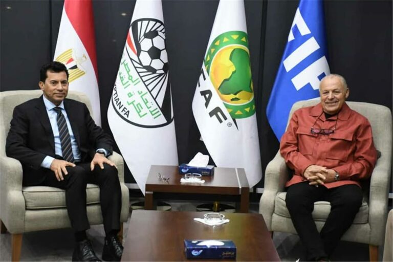 وزير الرياضة وأبو ريدة يتفقان على توفير الدعم الكامل لـ حسام حسن وحلمي طولان