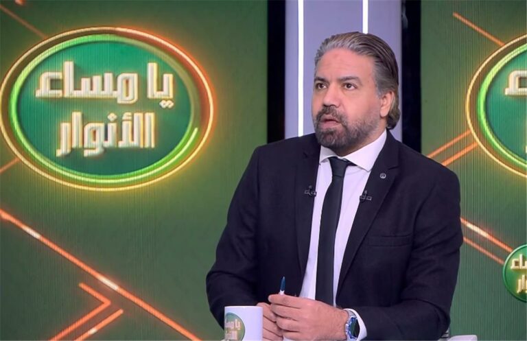 مدحت عبد الهادي: حسام حسن أخطأ في تصريحاته الأخيرة.. وهذه الرسائل أولى أن تصل للاعبين مدحت عبد الهادي: حسام حسن أخطأ في تصريحاته الأخيرة.. وهذه الرسائل أولى أن تصل للاعبين