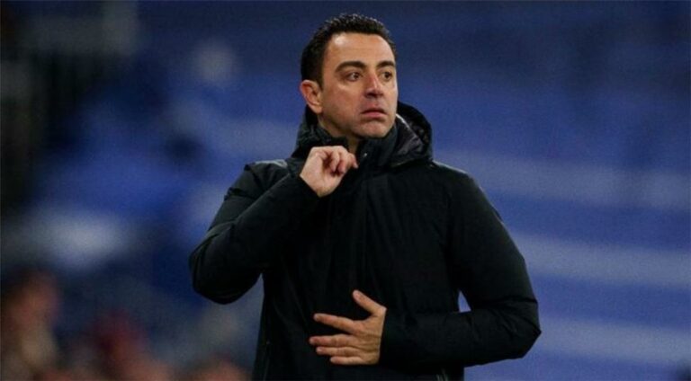 حقيقة عودة تشافي إلى برشلونة