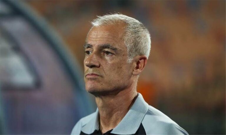 خاص | حقيقة مفاوضات الزمالك مع روي أجواش