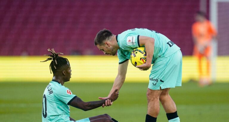 لاعب أتلتيك بلباو عن تصفير جماهير برشلونة ضد نيكو ويليامز: كان هادئًا لاعب أتلتيك بلباو عن تصفير جماهير برشلونة ضد نيكو ويليامز: كان هادئًا