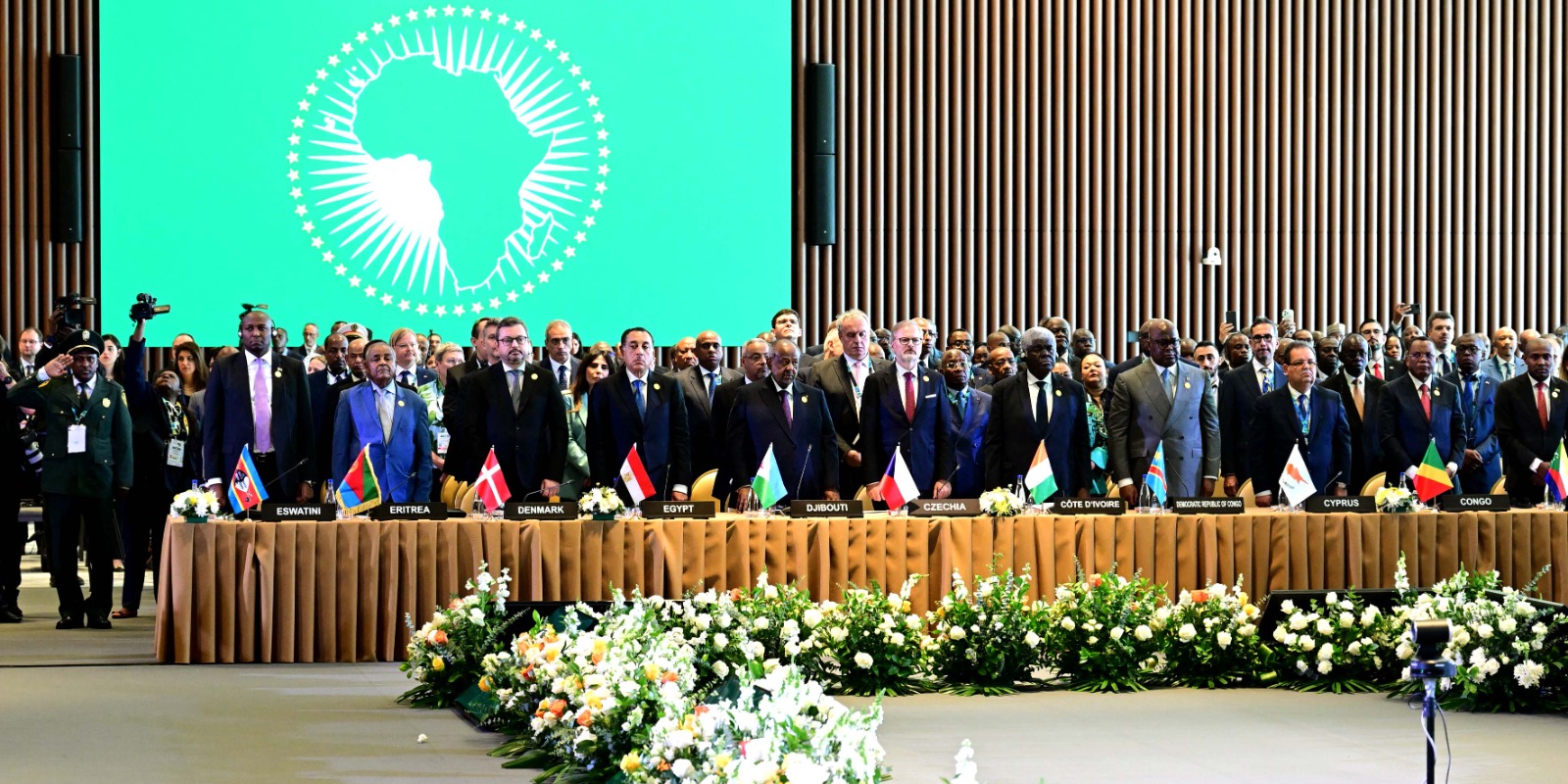 رئيس الوزراء يشارك بالقمة السابعة بين الاتحادين الأفريقى والأوروبى فى أنجولا.. صور