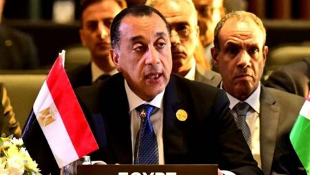رئيس الوزراء يلقي كلمة مصر فى القمة السابعة للاتحاد الأفريقي والاتحاد الأوروبي.. صور رئيس الوزراء يلقي كلمة مصر فى القمة السابعة للاتحاد الأفريقي والاتحاد الأوروبي.. صور