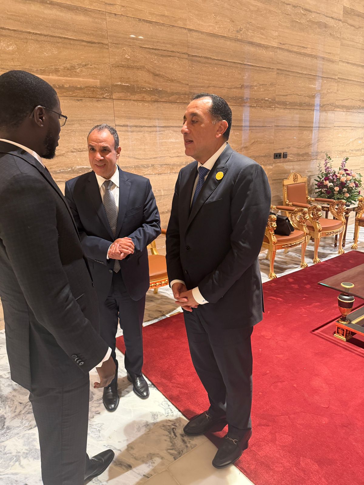 رئيس الوزراء يلتقي رئيس جمهورية السنغال.. صور