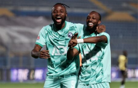 فيديو | بيراميدز يهزم المقاولون العرب بثنائية ويحتل وصافة الدوري المصري