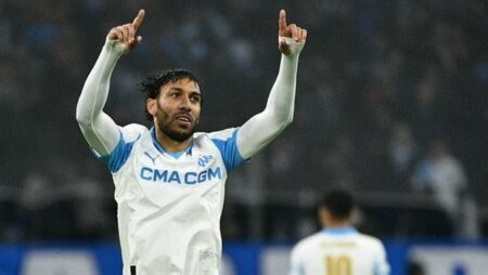 بثنائية أوباميانج.. أولمبيك مارسيليا يدك حصون نيوكاسل بثنائية أوباميانج.. أولمبيك مارسيليا يدك حصون نيوكاسل