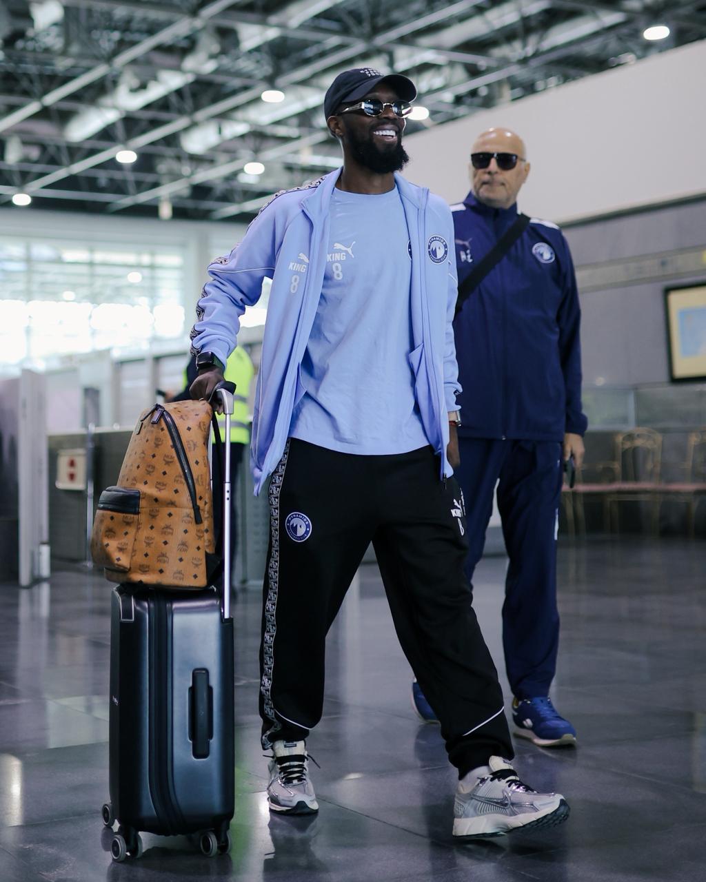 دوري أبطال إفريقيا.. بعثة بيراميدز تصل مطار القاهرة استعدادا للسفر إلى زامبيا