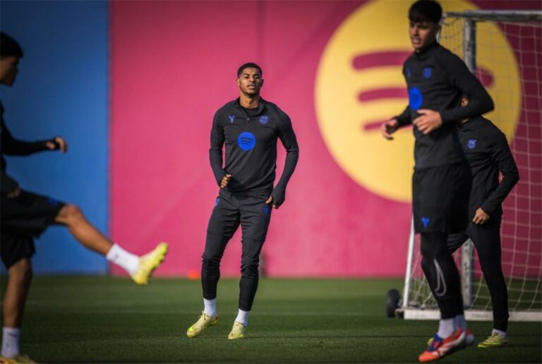 خبر محزن وآخر سار في مران برشلونة قبل مواجهة تشيلسي