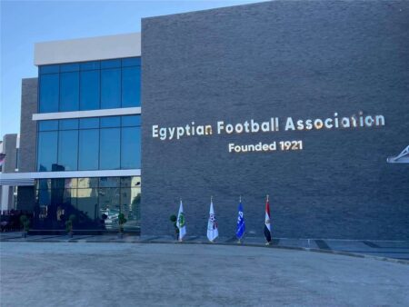 عاجل | بيان رسمي من اتحاد الكرة بعد شكوى البنا وهلهل واعتزال التحكيم