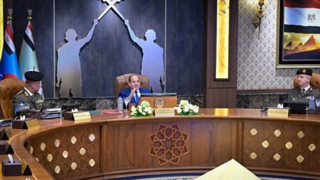 السيسي يطمئن المصريين: تماسككم هو توفيق وفضل من الله