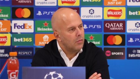 أول تعليق من سلوت بعد خسارة ليفربول برباعية أمام أيندهوفن.. هل يترقب الإقالة؟