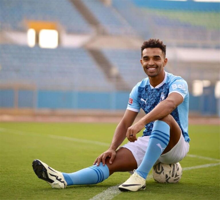 الاتحاد السكندري يكشف لـبطولات حقيقة مفاوضات أوباما.. ومنصب منتظر لـ عامر حسين الاتحاد السكندري يكشف لـبطولات حقيقة مفاوضات أوباما.. ومنصب منتظر لـ عامر حسين