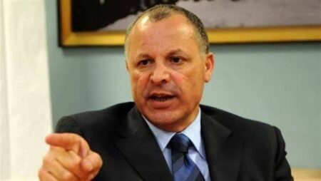 أبو ريدة يعزي وزير الشباب والرياضة القطري في وفاة شقيقته