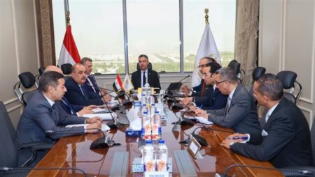 وزير التموين يوجه بمتابعة يومية لتوافر السلع استعدادا لرمضان وضمان استقرار الأسعار