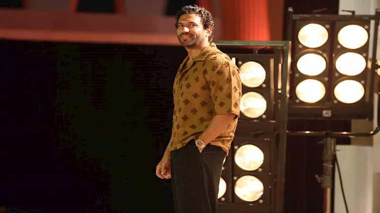 حسن الرداد يخطف الأنظار بإطلالته في افتتاح "القاهرة السينمائي" حسن الرداد يخطف الأنظار بإطلالته في افتتاح "القاهرة السينمائي"