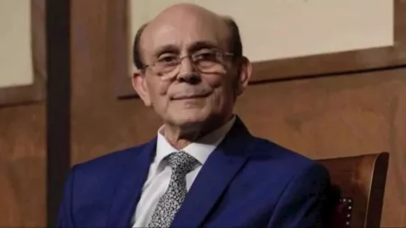 رد فعل الفنان محمد صبحي على شائعات وفاته.. ماذا قال؟