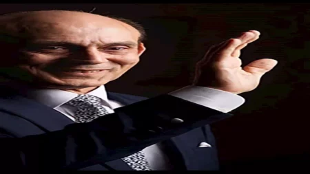 محمد صبحي يطمئن جمهوره: أنا بخير