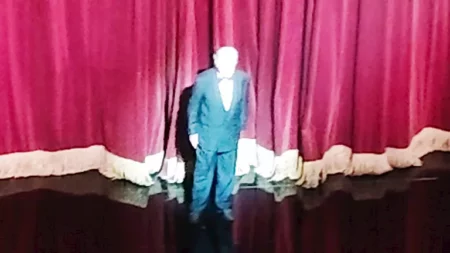 حسين فهمي في افتتاح "القاهرة السينمائي": مصر قادرة تصنع المعجزات وتبدأ عصر نهضة جديد