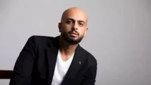 هل أم كلثوم كانت بخيلة ولا كريمة؟.. أحمد مراد مؤلف فيلم "الست" يرد