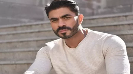 خالد سليم يخطف الأنظار بإطلالته في رابع أيام مهرجان القاهرة خالد سليم يخطف الأنظار بإطلالته في رابع أيام مهرجان القاهرة