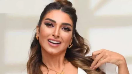 روجينا بإطلالة جريئة.. ما تفاصيل اللوك؟ روجينا بإطلالة جريئة.. ما تفاصيل اللوك؟