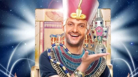 رامز جلال يحتفل بافتتاح المتحف المصري الكبير بصورة عمرها 12 عاما