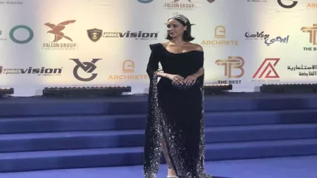 إطلالات لافتة ولمسات ملكية.. هكذا تألق النجوم في مهرجان "The Best"