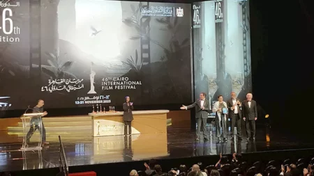 "ضايِل عنا عرض" يفوز بجائزة الجمهور من مهرجان القاهرة السينمائي.. ومخرجته تعلق "ضايِل عنا عرض" يفوز بجائزة الجمهور من مهرجان القاهرة السينمائي.. ومخرجته تعلق
