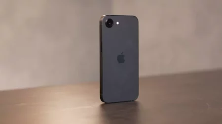 آبل تستعد لإطلاق هاتفها الاقتصادي "iPhone 17e".. ما أبرز مواصفاته؟ آبل تستعد لإطلاق هاتفها الاقتصادي "iPhone 17e".. ما أبرز مواصفاته؟