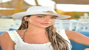 بإطلالة صيفية وبدون مكياج.. سارة سلامة تخطف الأنظار من أحدث ظهور