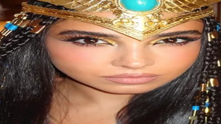 بيد خبير التجميل شريف طانيوس.. هدى المفتي وسلمى أبو ضيف تتألقان بمكياج فرعوني
