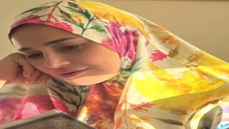 حلا شيحة تنشر صورة جديدة بالحجاب.. والجمهور: "زي الملايكة"