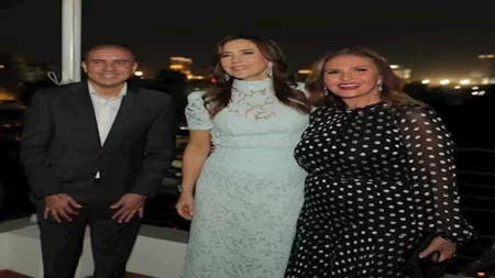 "نورتينا بحضورك".. يسرا تكشف كواليس لقائها مع ملكة الدنمارك (صور)