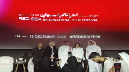 فيصل بالطيور: مؤسسة البحر الأحمر السينمائي منظومة متكاملة والكل بات يعرف المهرجان فيصل بالطيور: مؤسسة البحر الأحمر السينمائي منظومة متكاملة والكل بات يعرف المهرجان