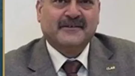 وزير البترول يصدر حركة تنقلات وتكليفات لرؤساء شركات البتروكيماويات