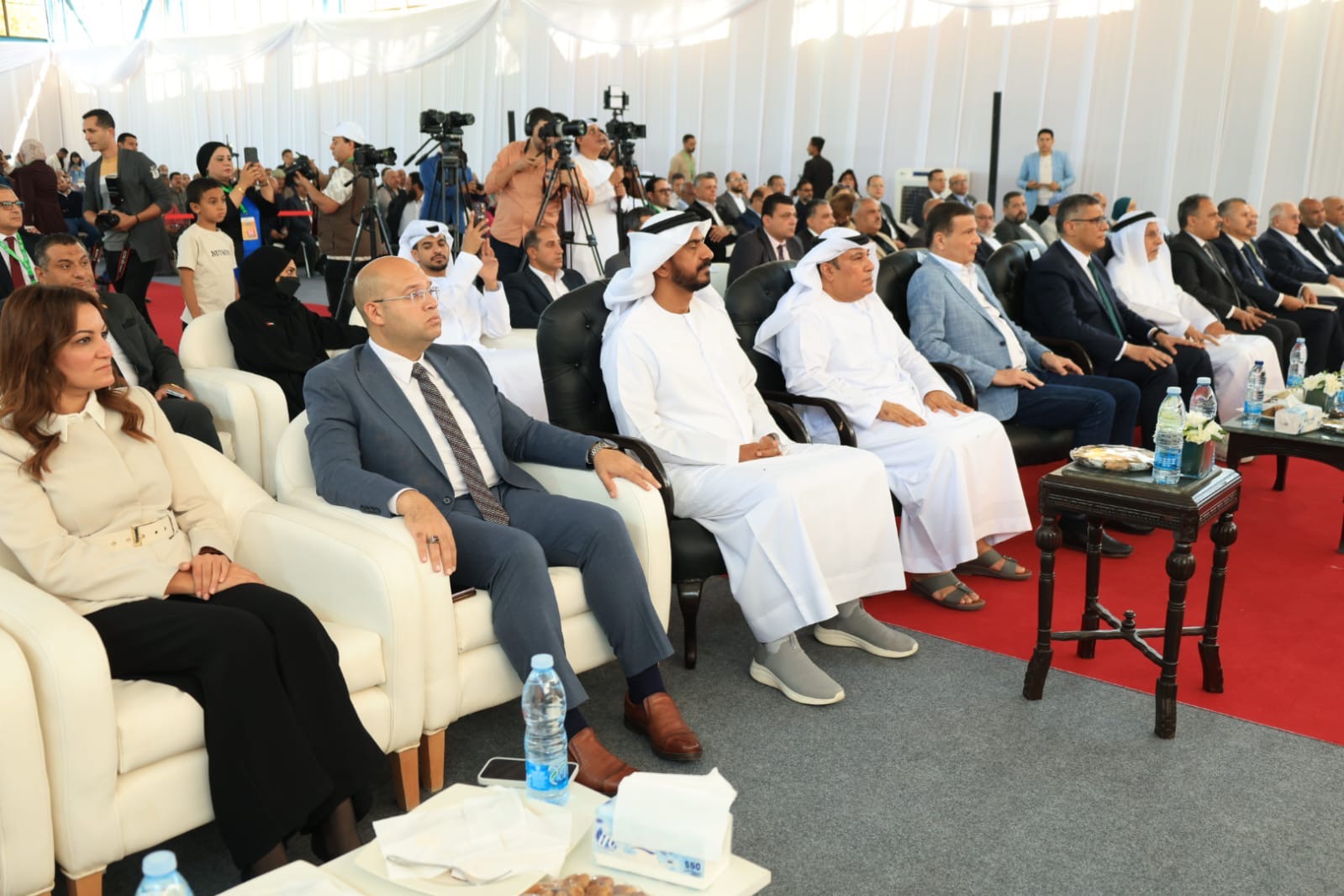 وزير الزراعة ومحافظ الجيزة يفتتحان مشروعات تنموية بالواحات البحرية