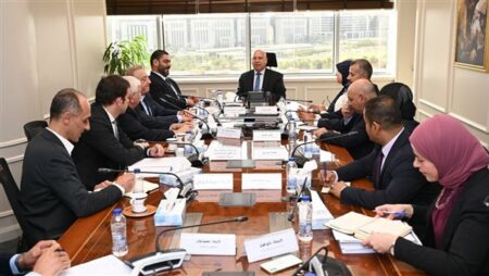 صناعة مضخات المياه مطلوبة لتلبية احتياجات المشروعات القومية