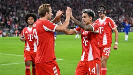 بايرن ميونخ يكتسح ليفركوزن بثلاثية نظيفة في قمة الدوري الألماني