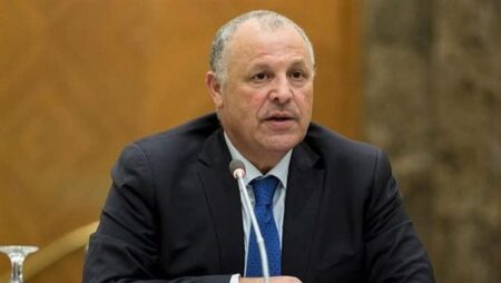 هاني أبو ريدة: التأهل للمونديال لم يكن سهلًا.. وصلاح نموذج للنضج والقيادة هاني أبو ريدة: التأهل للمونديال لم يكن سهلًا.. وصلاح نموذج للنضج والقيادة