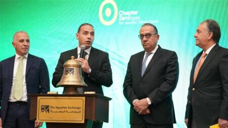 رئيس البورصة يفتتح فعالية قرع الجرس من أجل المناخ