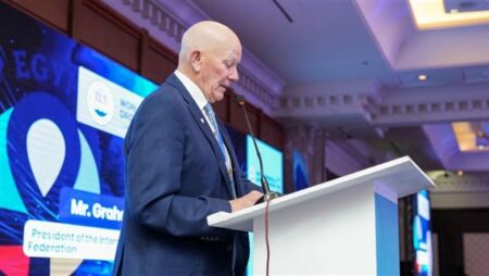 رئيس الاتحاد الدولي للإنقاذ: مصر تقود إفريقيا في مكافحة الغرق