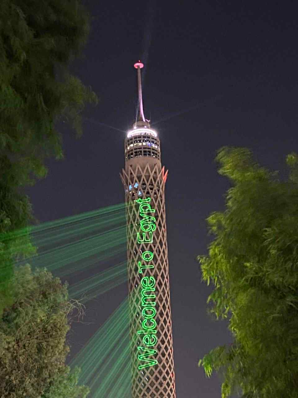 إنارة برج القاهرة بعبارة مرحباً بكم في مصر Welcome to Egypt