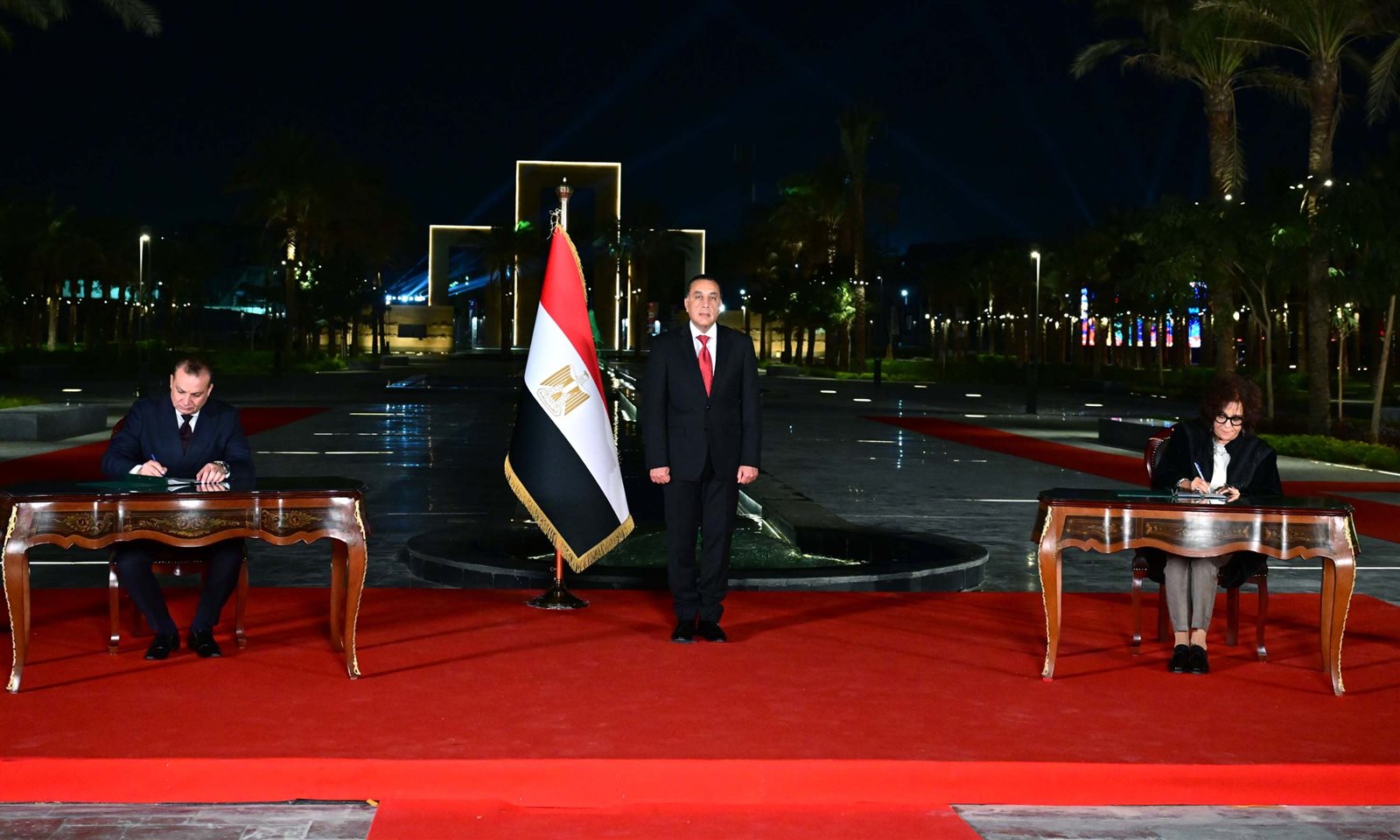 الحكومة تعتزم إنشاء مركز تعليم الحرف اليدوية بمدرب اللبانة.. صور