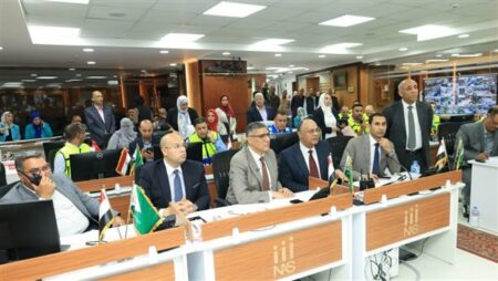 محافظ الجيزة: غلق صناديق الاقتراع بجميع اللجان الانتخابية في اليوم الأول لانتخابات مجلس النواب