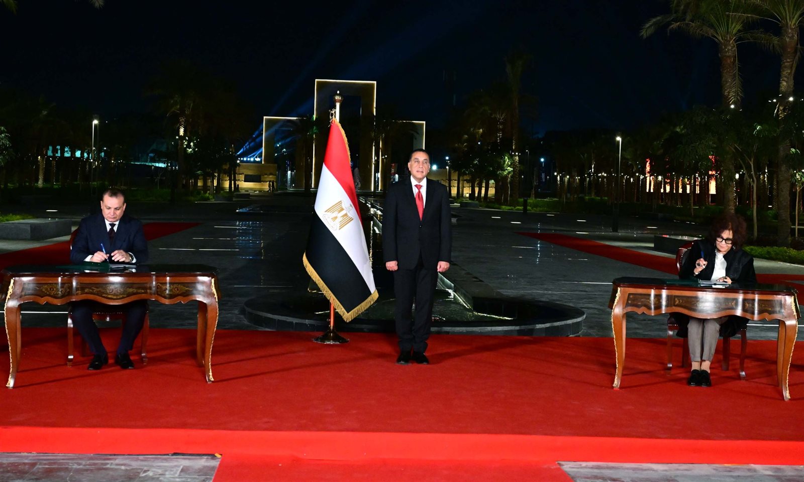 الحكومة تعتزم إنشاء مركز تعليم الحرف اليدوية بمدرب اللبانة.. صور