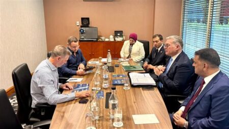 وزير البترول يبحث مع رئيس "كابيتال دريلينج" خطط التوسع وتعزيز الاستثمارات التعدينية