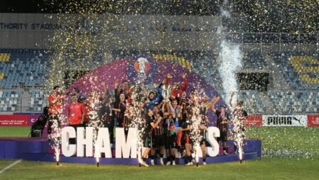 وزير الشباب يشهد نهائي بطولة الأندية الإفريقية للكرة النسائية وزير الشباب يشهد نهائي بطولة الأندية الإفريقية للكرة النسائية