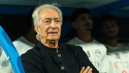 حلمى طولان يعلن القائمة النهائية لمنتخب مصر المشارك في كأس العرب حلمى طولان يعلن القائمة النهائية لمنتخب مصر المشارك في كأس العرب