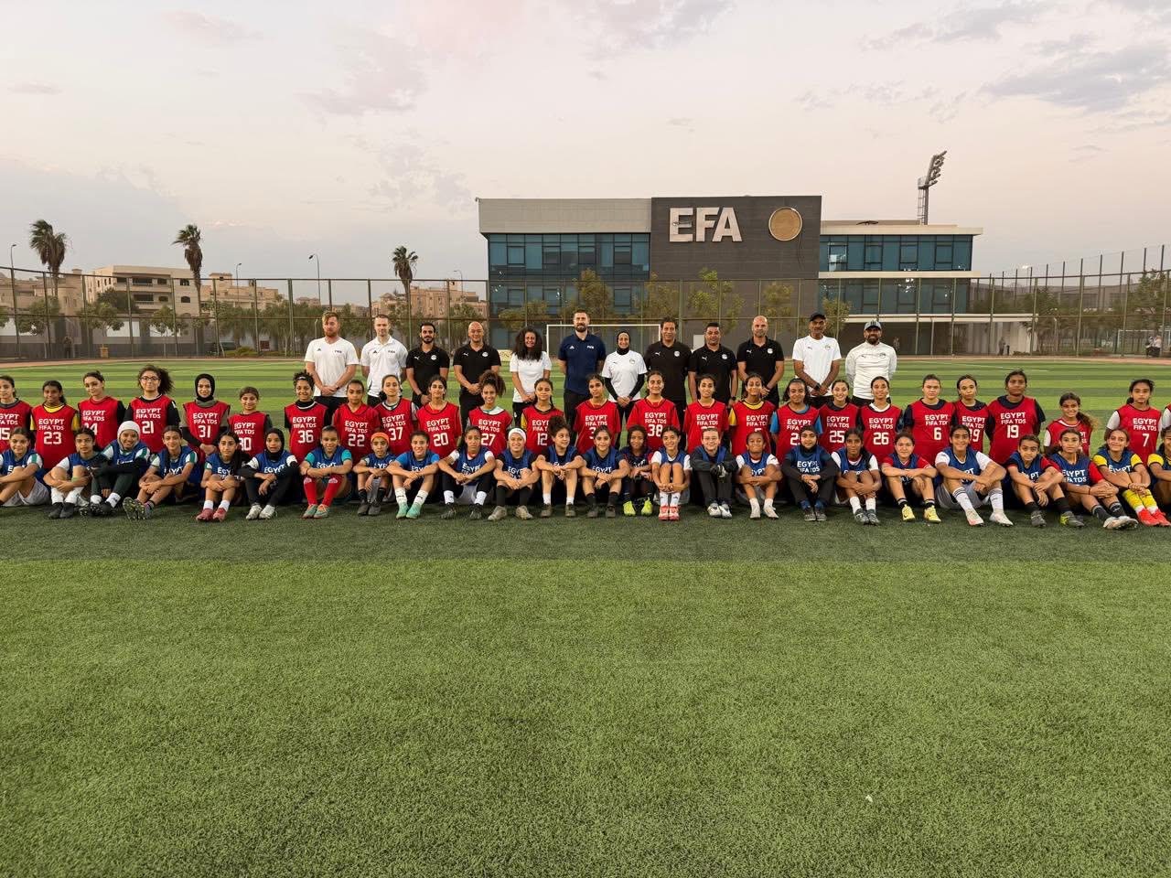 68 ناشئة في اليوم الأول لاختبارات الفتيات بمشروع تنمية المواهب "FIFA TDS"